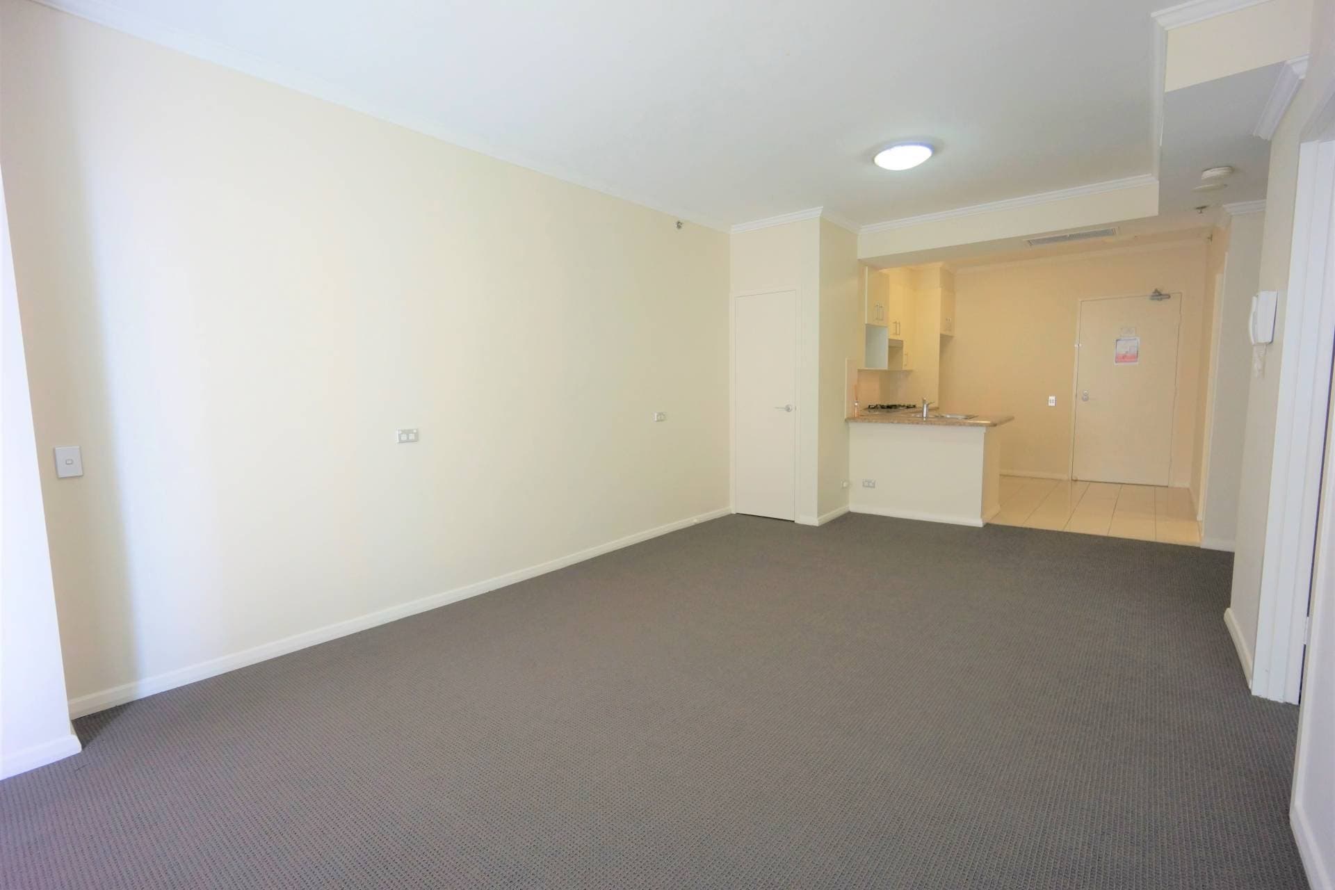 Unit 179, 298-304 Sussex St, Sydney - Thumbnail 2
