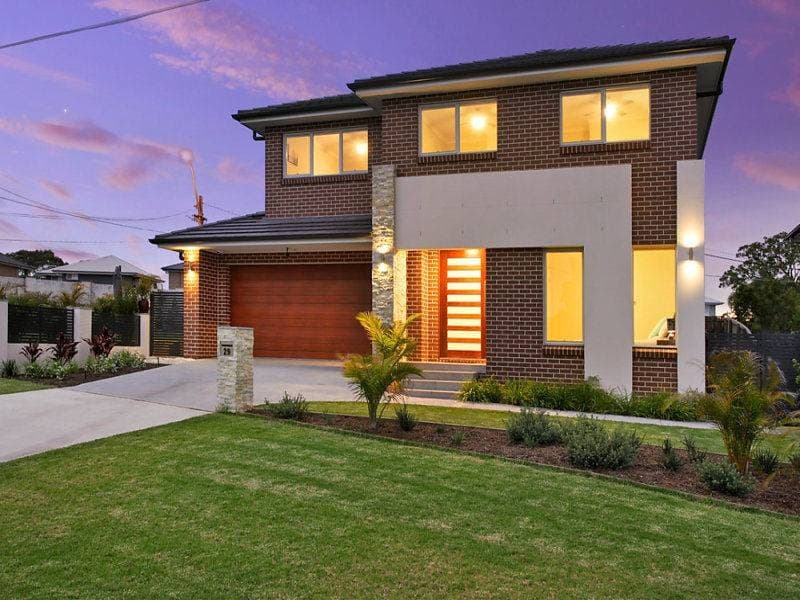 29 Clontarf Street, Seaforth - Image 1
