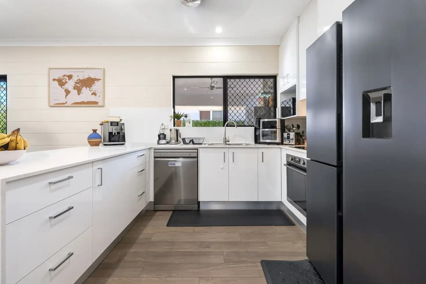20 Conway Street, 20 Conway Street - Thumbnail 4