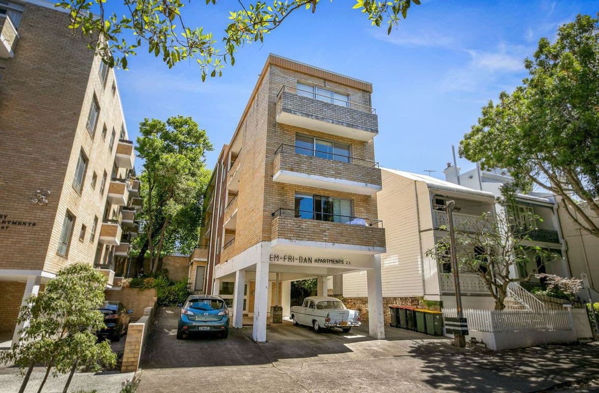 10 / 25 SUTHERLAND STREET, Paddington, Paddington - Thumbnail 2