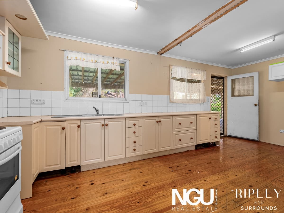 21 Dixon Street, Wulkuraka QLD 4305, Wulkuraka - Thumbnail 8