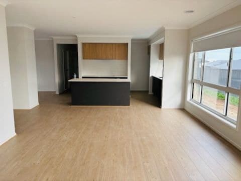 3 Swainsons Rd, Nar Nar Goon - Thumbnail 2