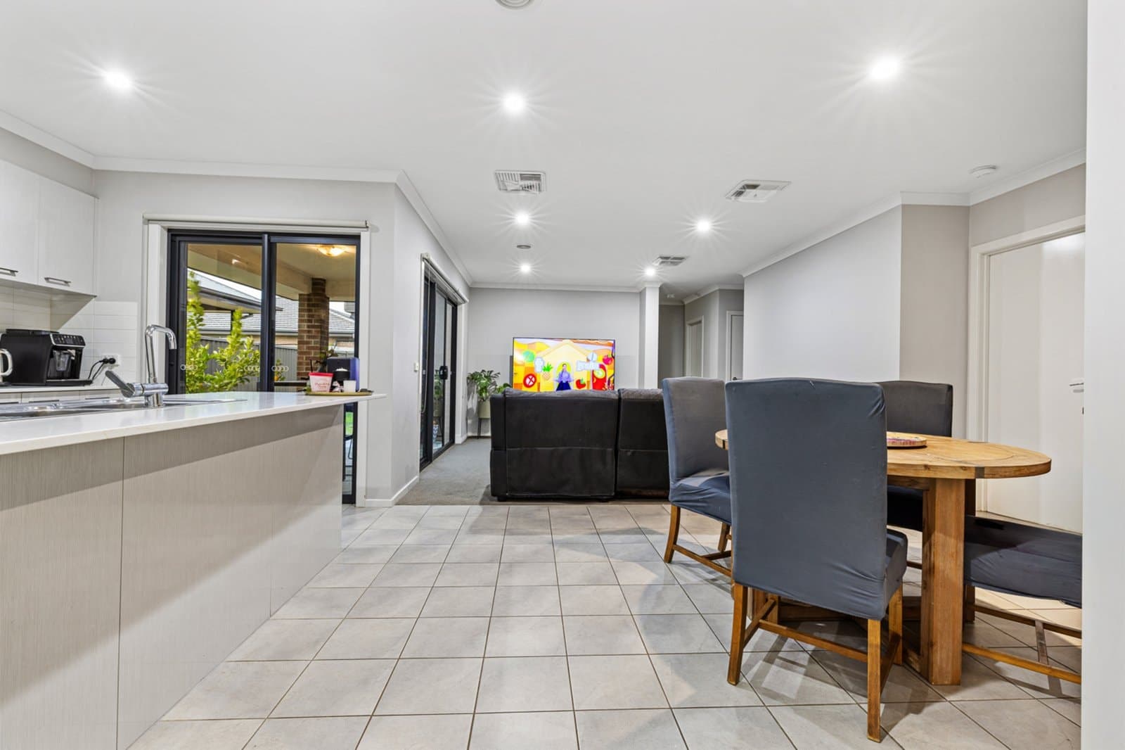 10 Lorensini Road, Lucas, Lucas - Thumbnail 4