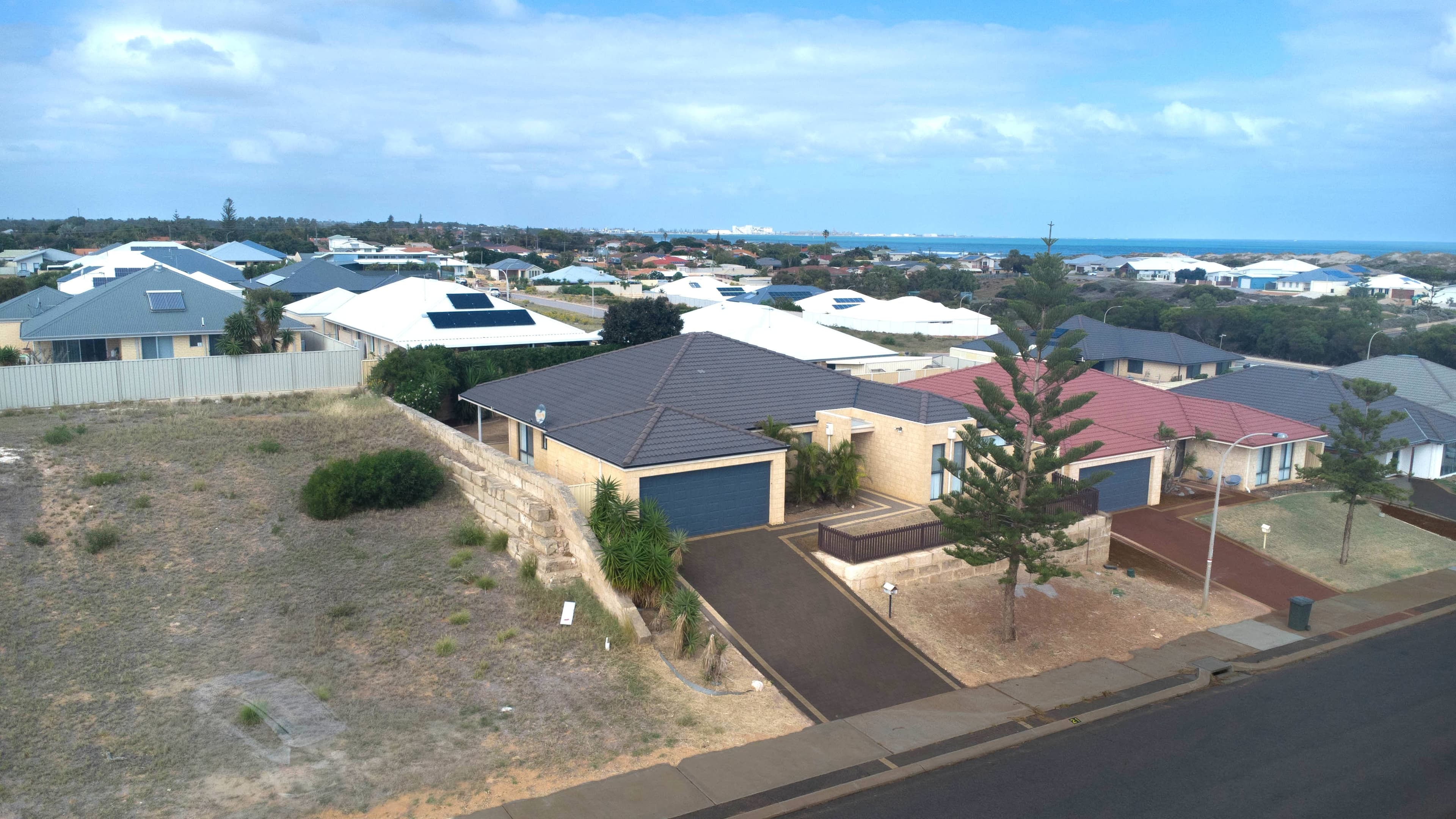 21 Sail Boulevard, SUNSET BEACH WA 6530, Sunset Beach - Thumbnail 2