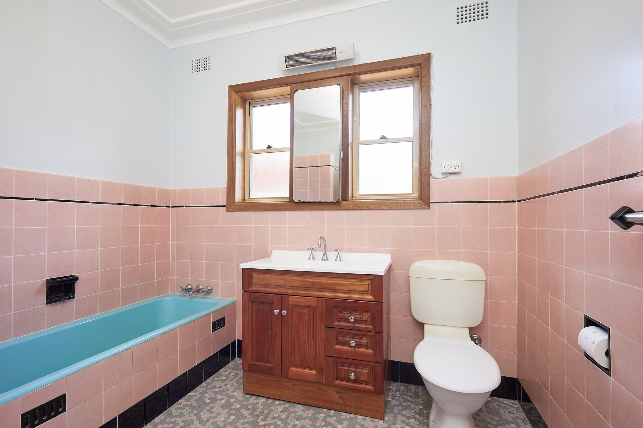 2 Rotherwood Avenue, Asquith, Asquith - Image 1