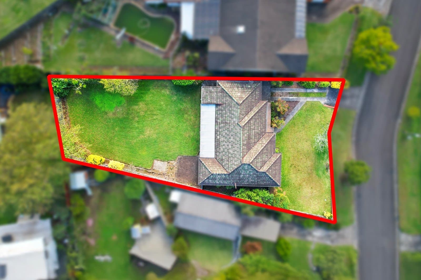 12 Brett Avenue, Hornsby Heights, Hornsby Heights - Thumbnail 5