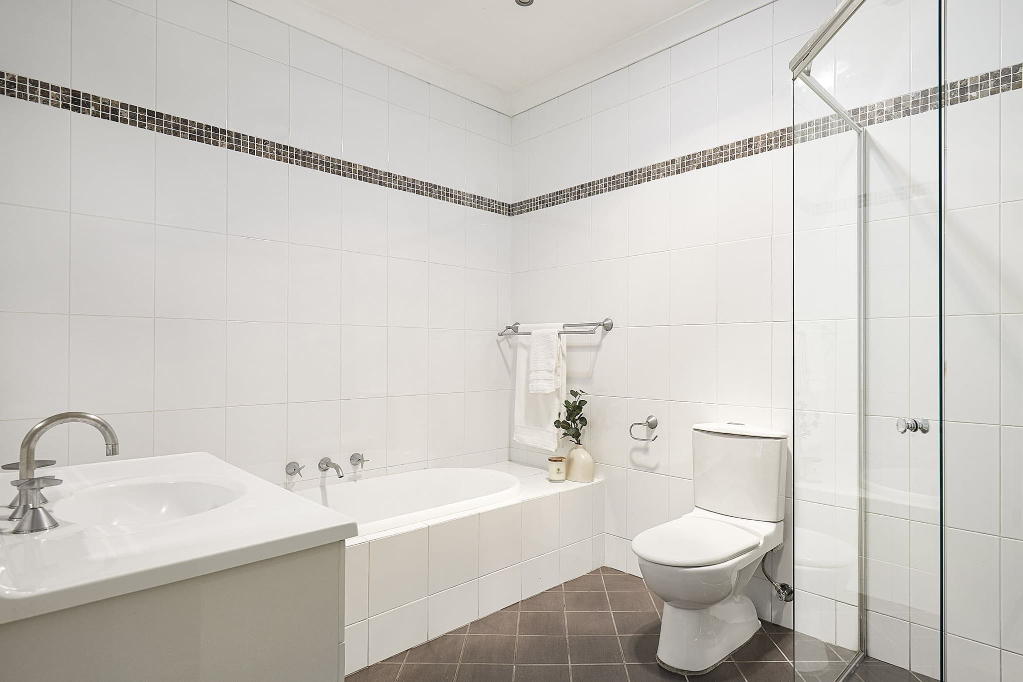 19B Manor Road, Hornsby, Hornsby - Image 1