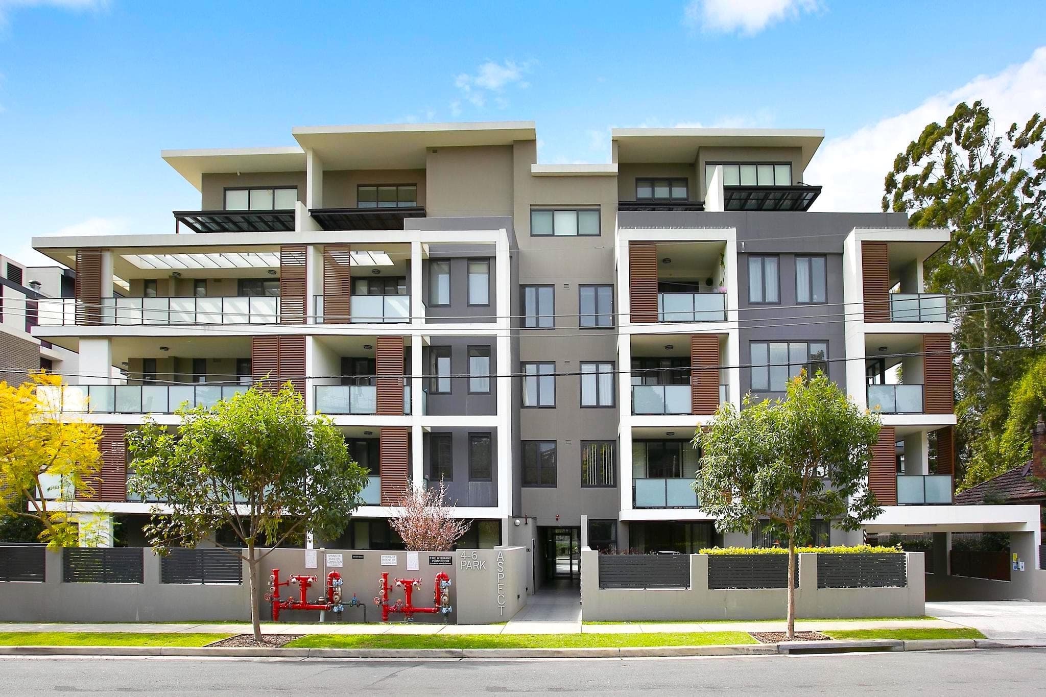 33/4-6 Park Avenue, Waitara, Waitara - Image 1