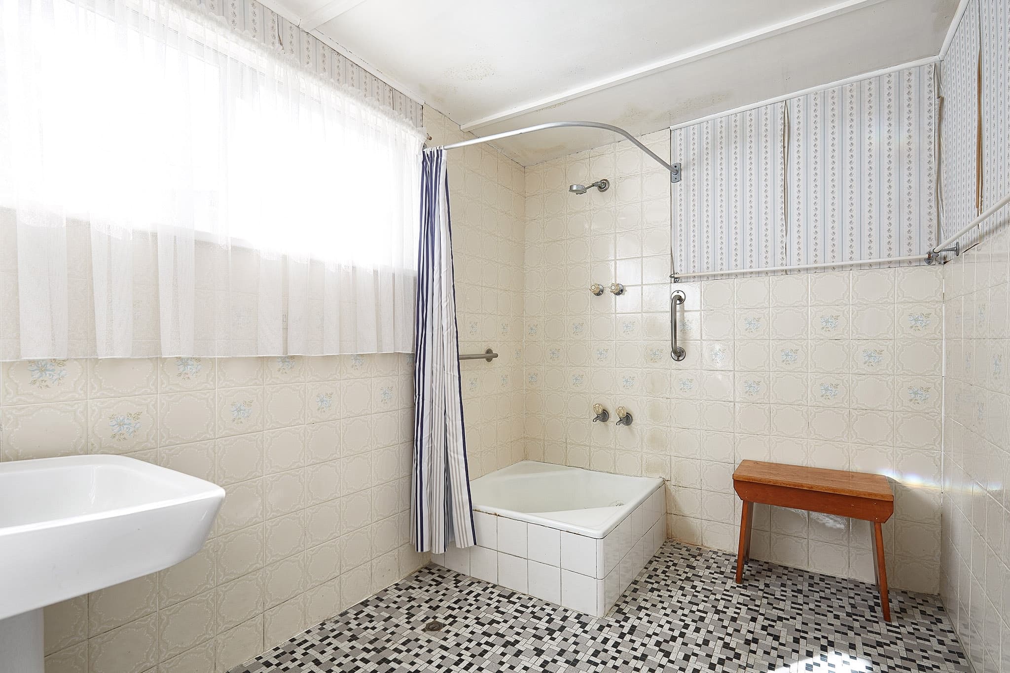 17 Dudley Street, Asquith, Asquith - Image 1