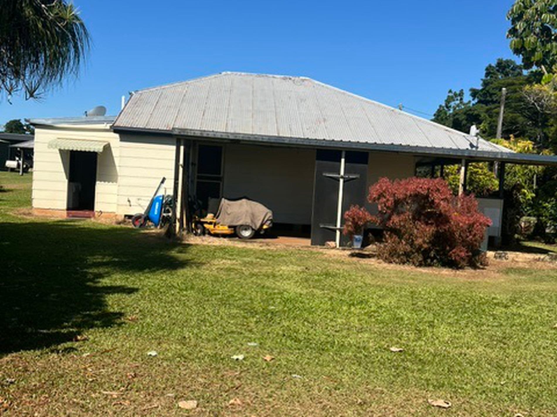 79 MCAVOY STREET, Daradgee, Daradgee - Thumbnail 4