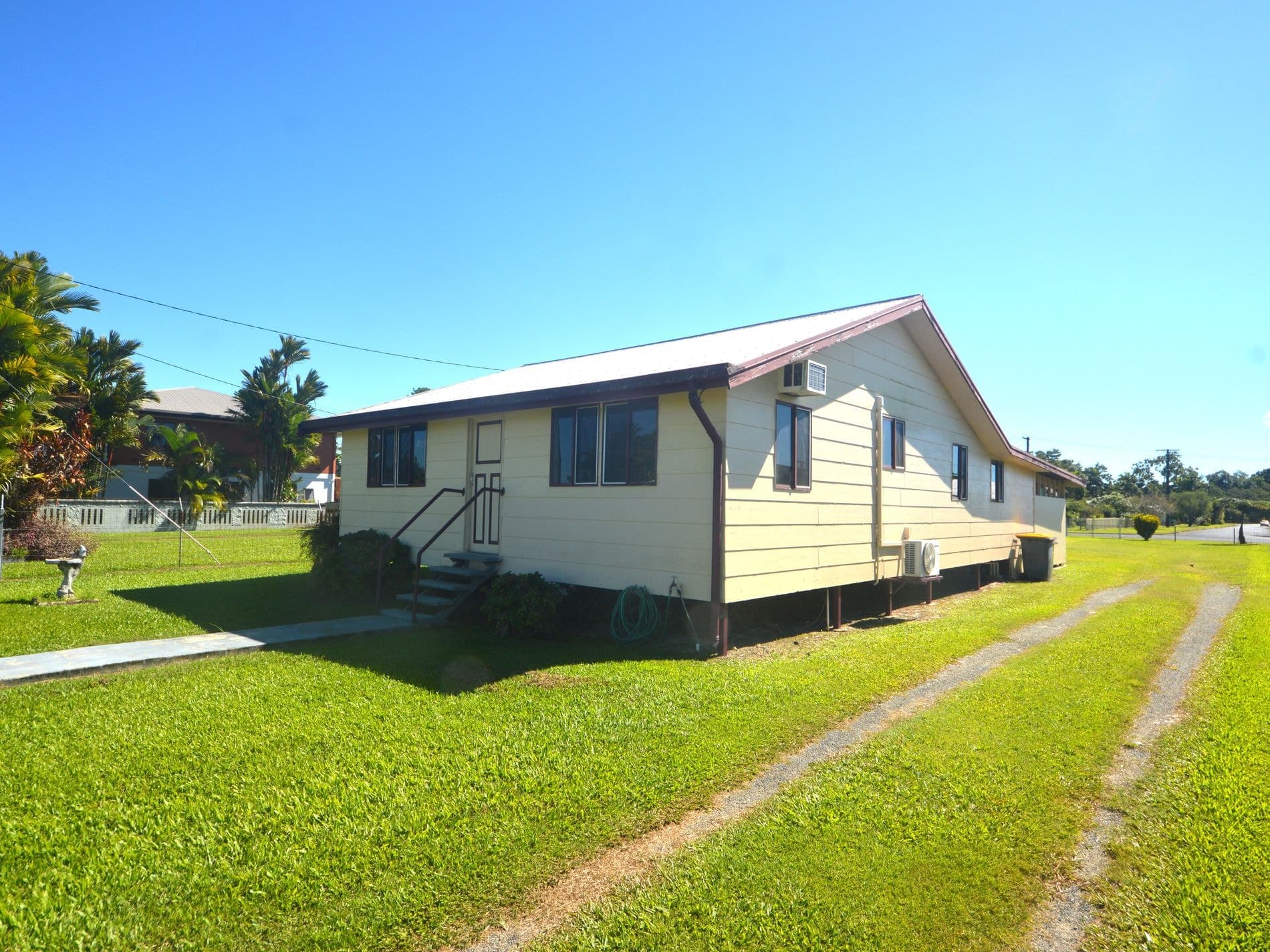 11 RITA STREET, South Innisfail, South Innisfail - Thumbnail 5
