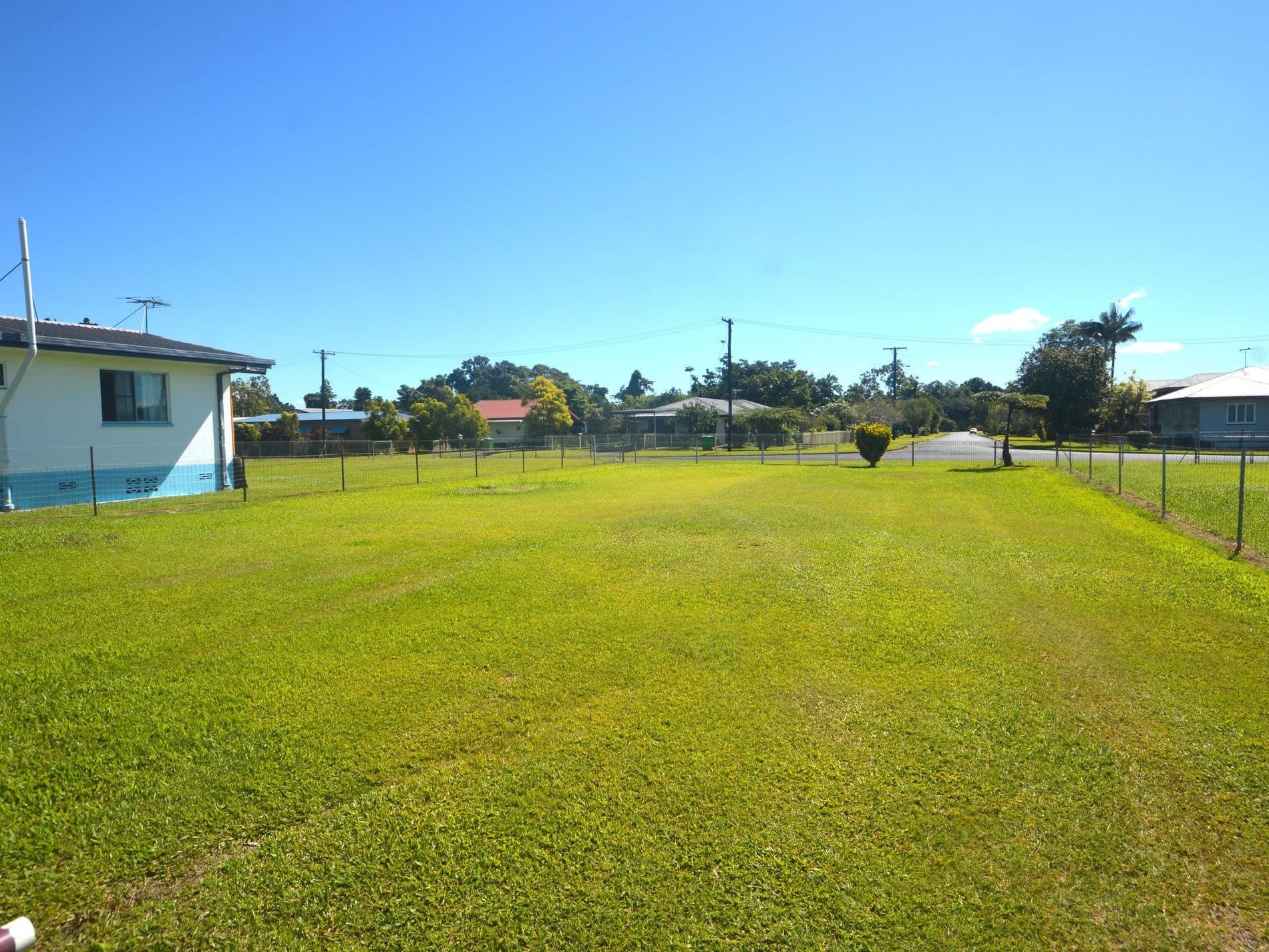 11 RITA STREET, South Innisfail, South Innisfail - Thumbnail 6