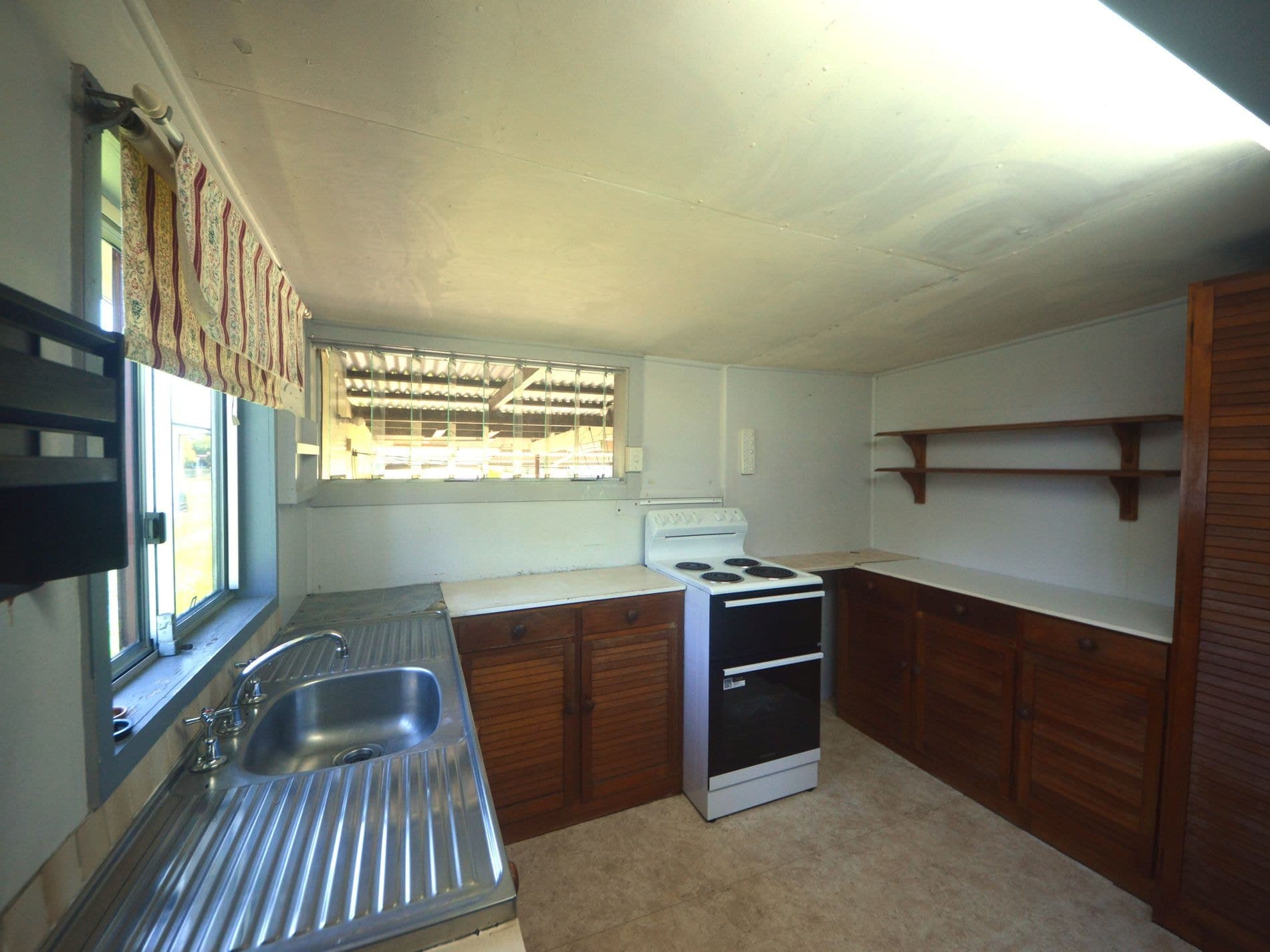 11 RITA STREET, South Innisfail, South Innisfail - Thumbnail 8