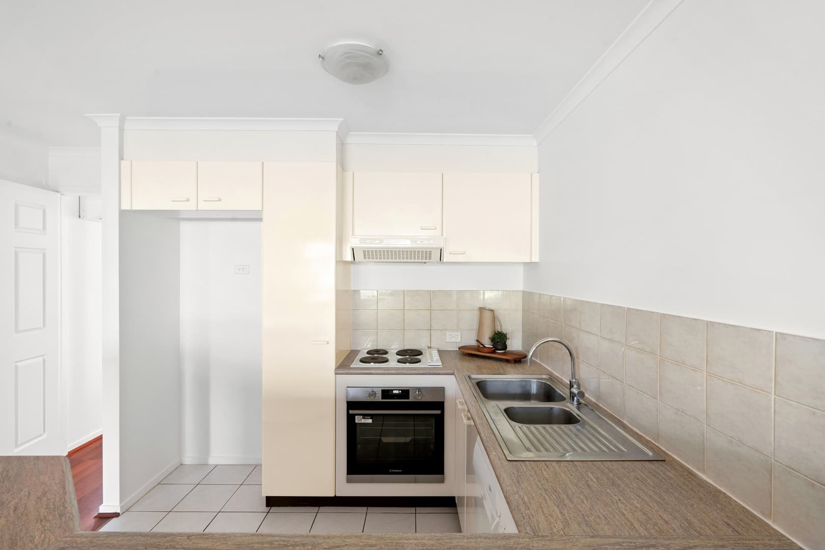 20/44 Jerrabomberra Avenue, Narrabundah ACT 2604, Narrabundah - Thumbnail 7