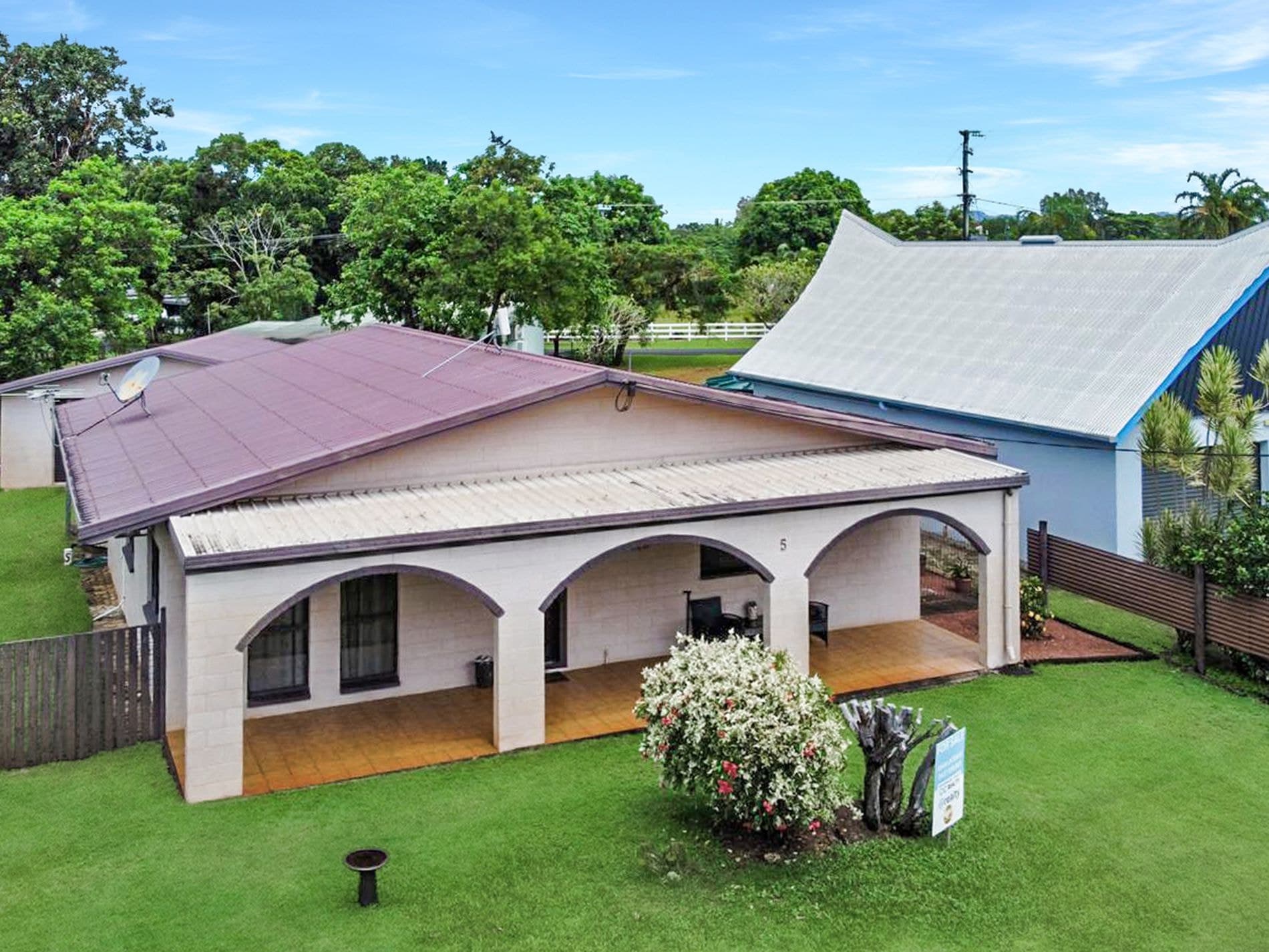 5 INARLINGA ROAD, Cowley Beach, Cowley Beach - Thumbnail 2