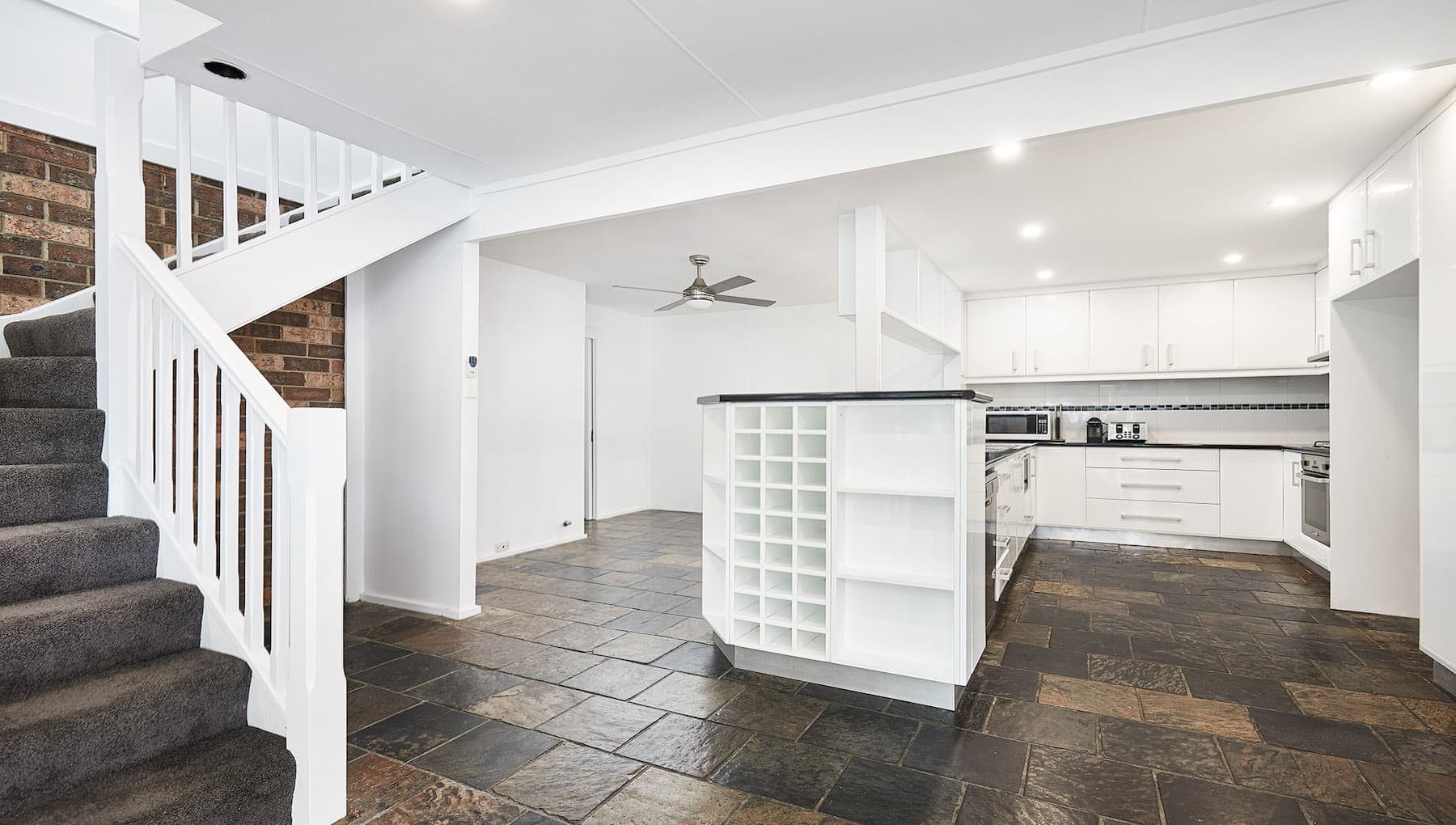 374 Somerville Rd, Hornsby Hts, Hornsby Hts - Thumbnail 7