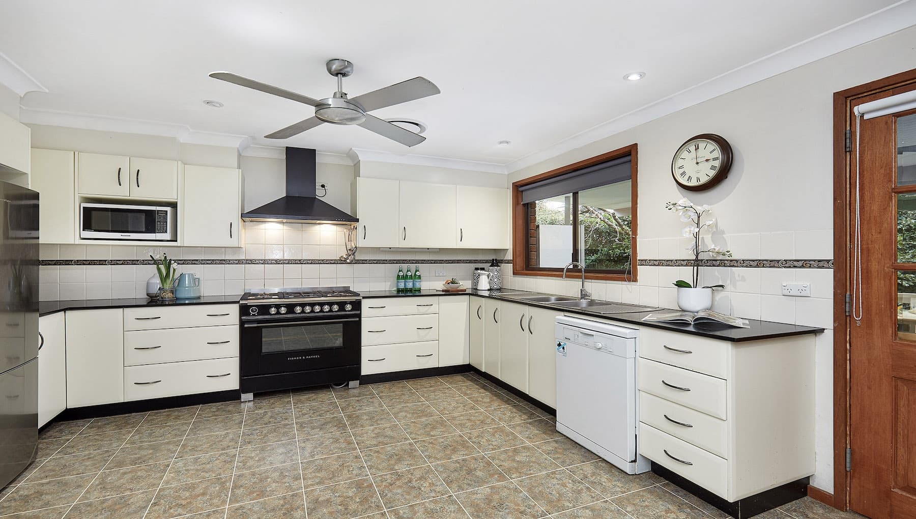 2 Tracey Cl, , Normanhurst, Normanhurst - Thumbnail 6