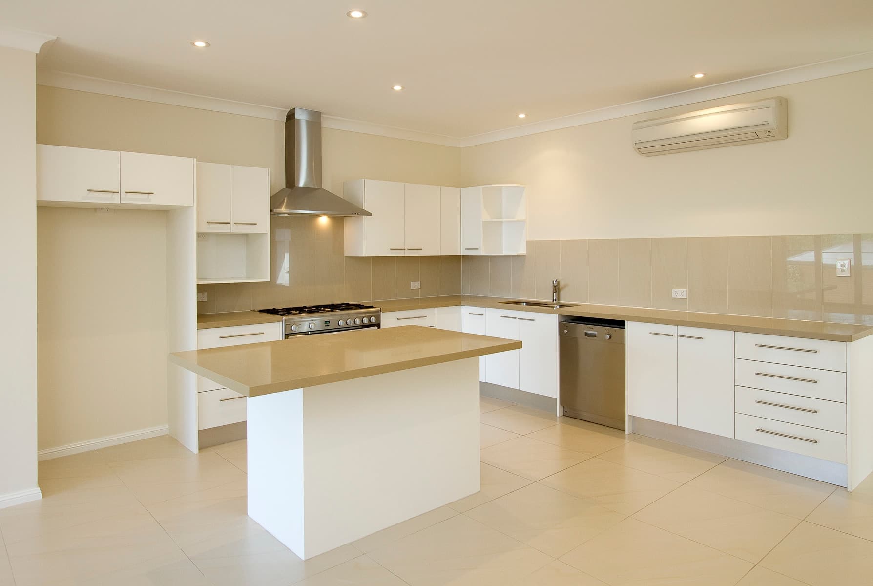 28 Kuring-Gai Chase Rd, , Mt Colah, Mt Colah - Thumbnail 4