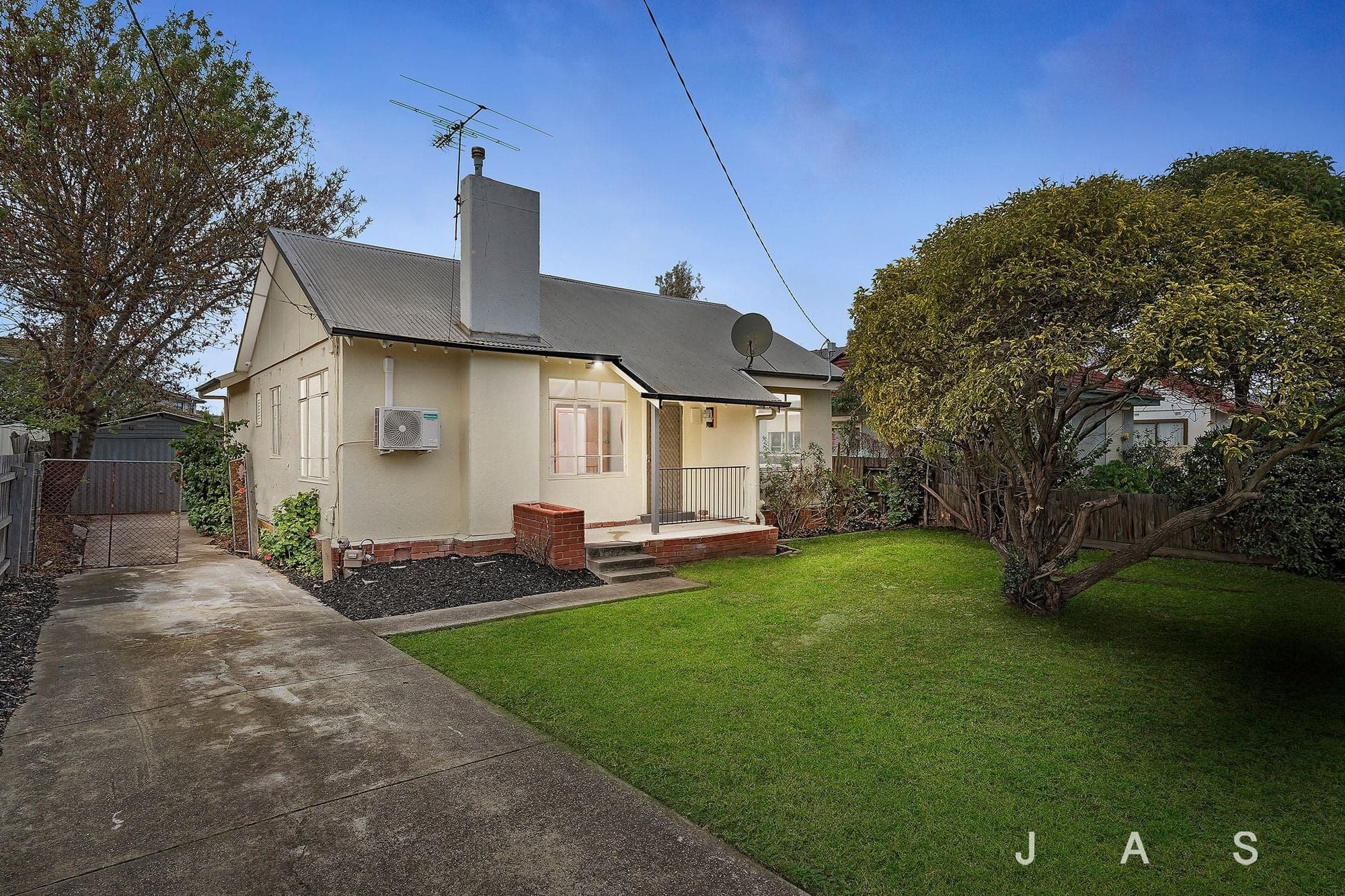 126 Ashley Street Maidstone VIC, Maidstone - Thumbnail 2