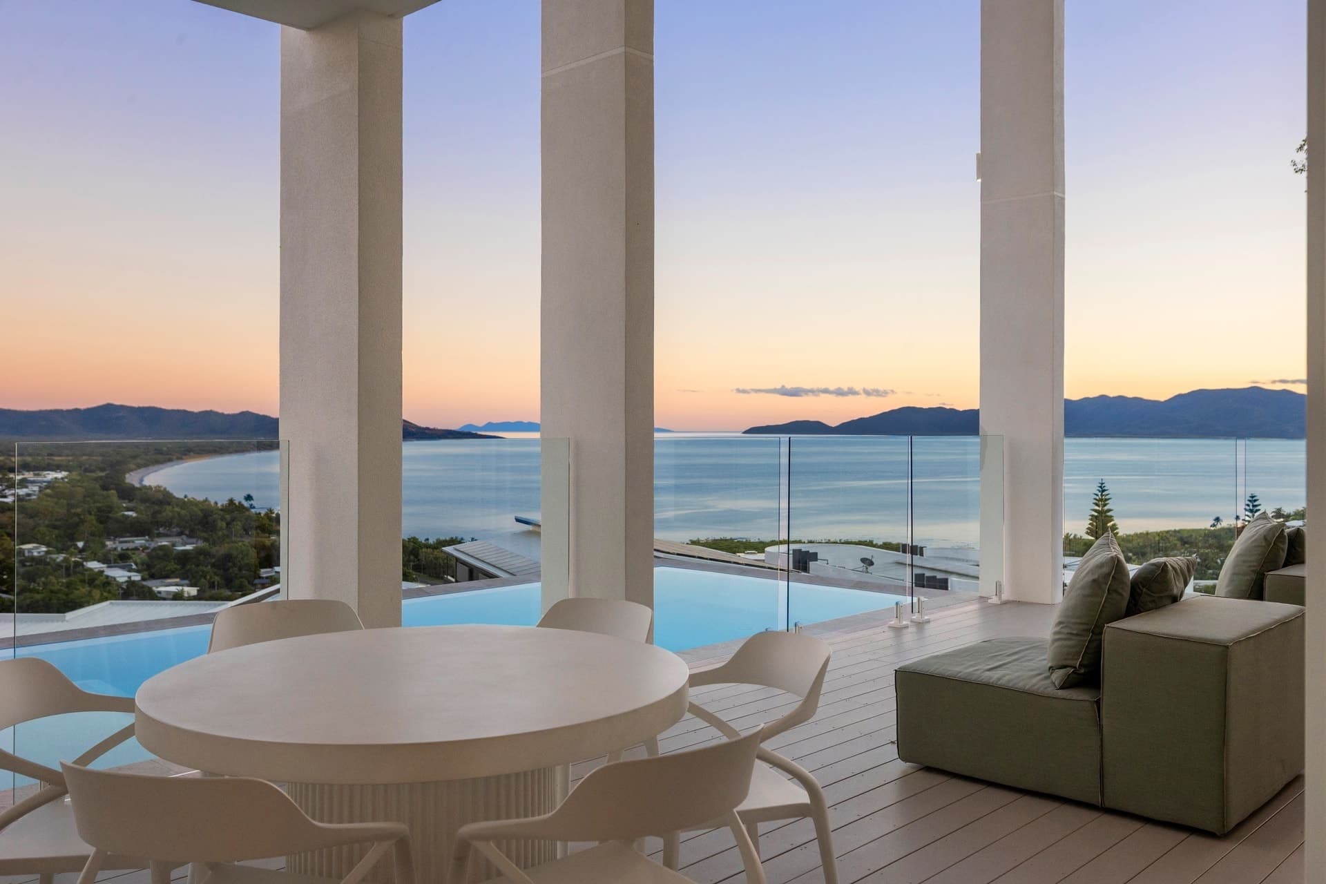 12 The Point, Castle Hill - Image 1