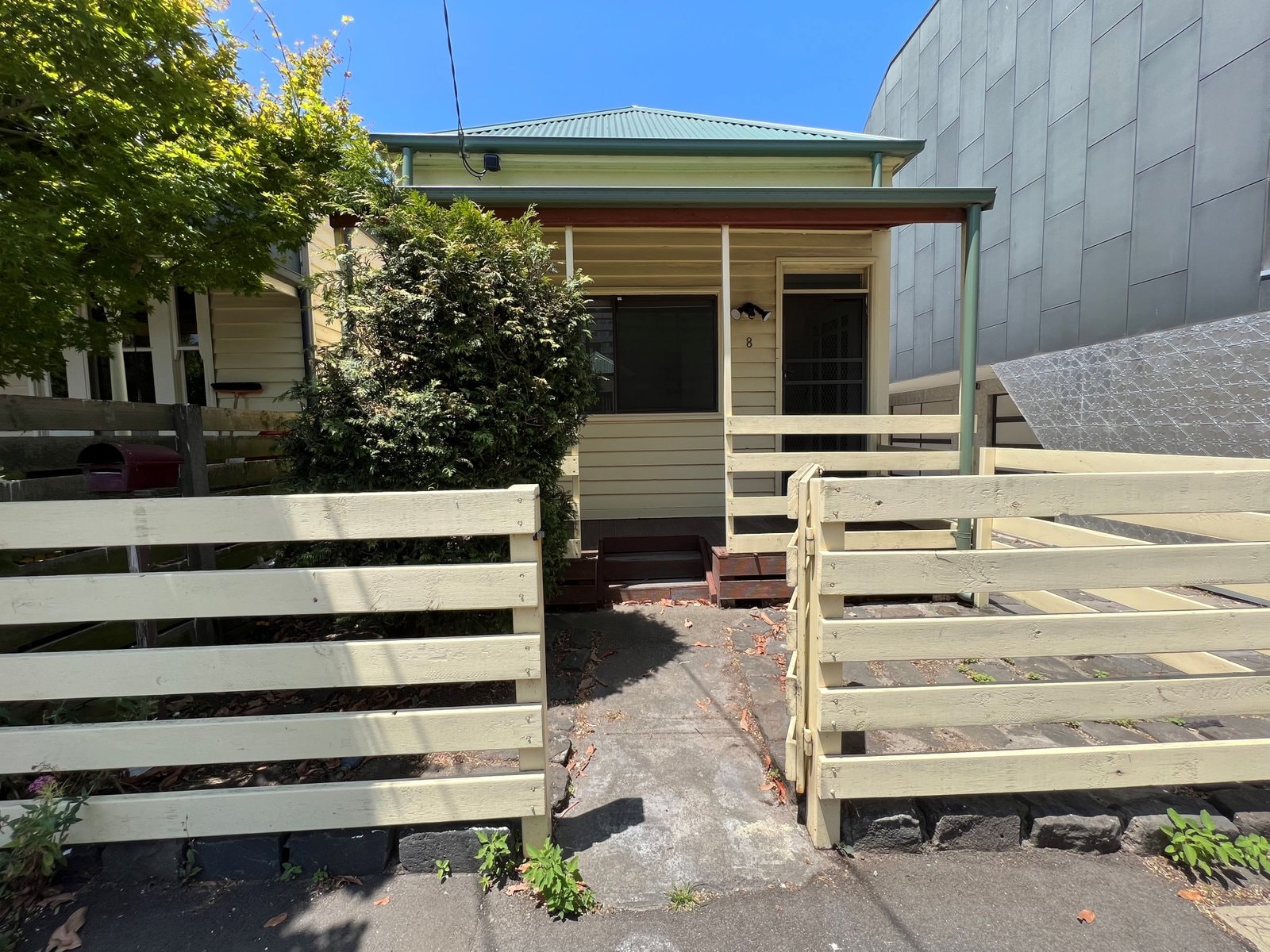 8 Crown Street, Flemington VIC 3031, Flemington - Thumbnail 2