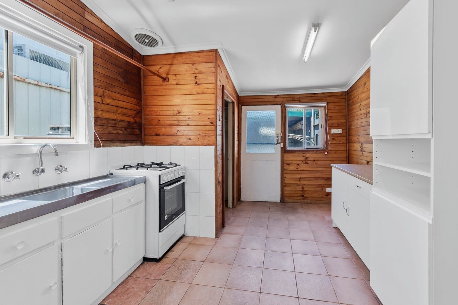 8 Crown Street, Flemington VIC 3031, Flemington - Thumbnail 3