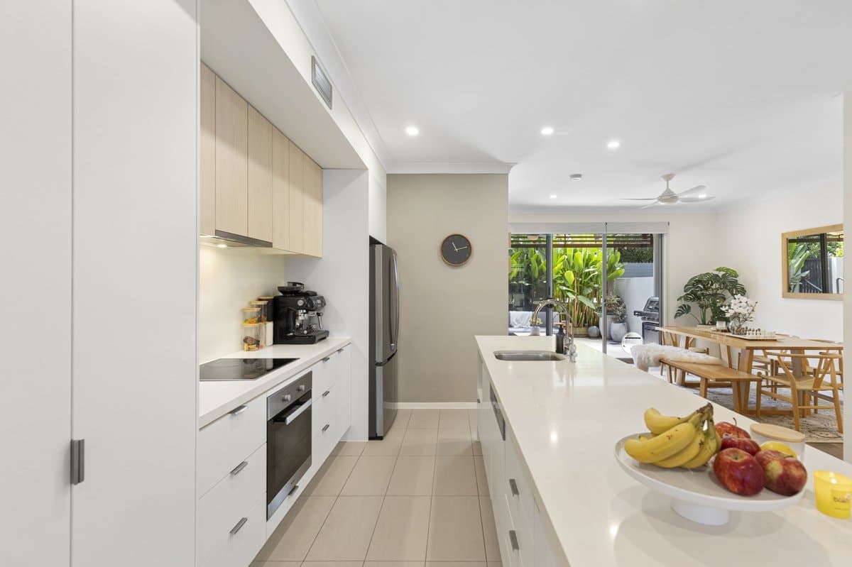 70/1 Grande Avenue, CARRARA QLD 4211, Carrara - Thumbnail 6