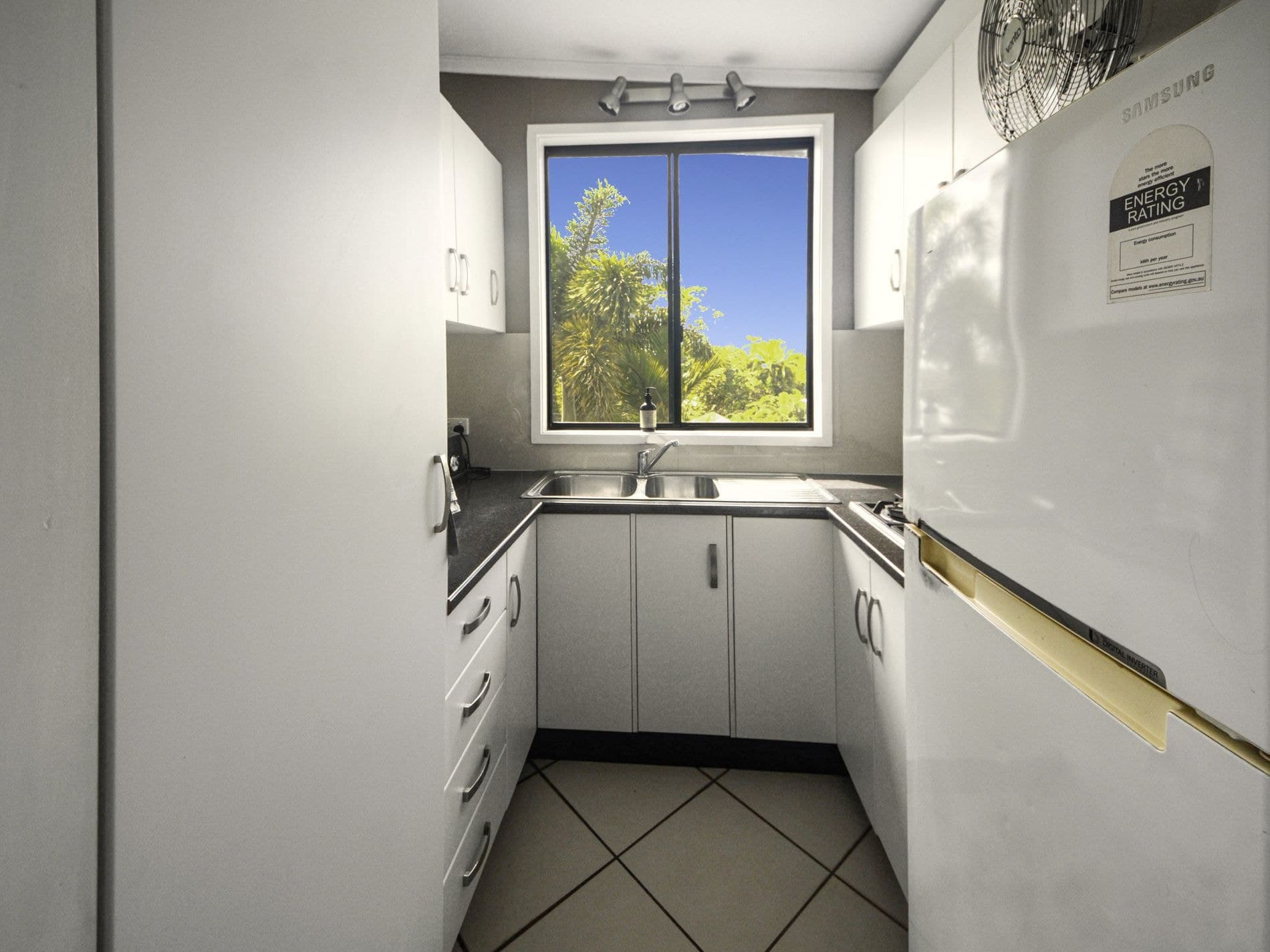 16 Mourilyan Road, East Innisfail, East Innisfail - Thumbnail 6