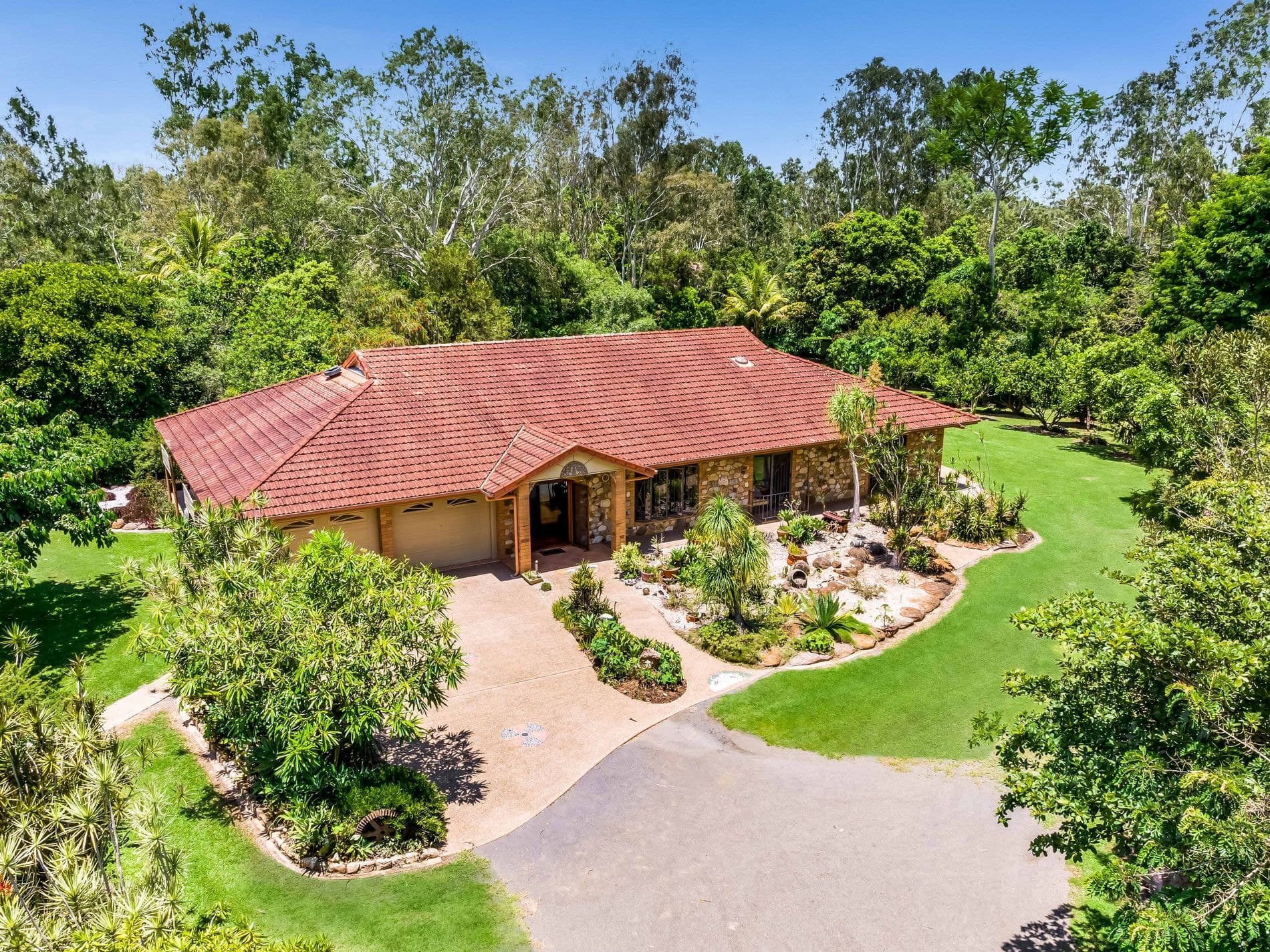 17 Middlemiss Street, Mareeba, Mareeba - Image 1