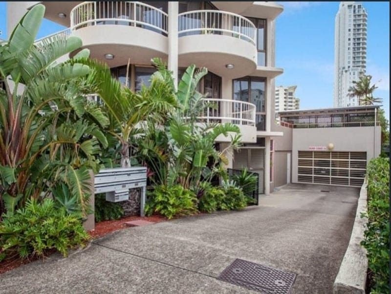 1/15 Old Burleigh Road, Surfers Paradise - Thumbnail 3