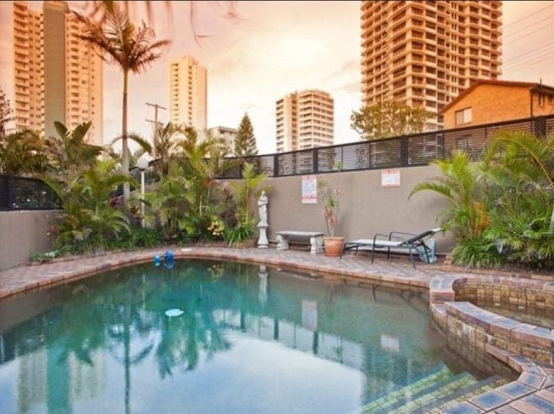 1/15 Old Burleigh Road, Surfers Paradise - Thumbnail 4