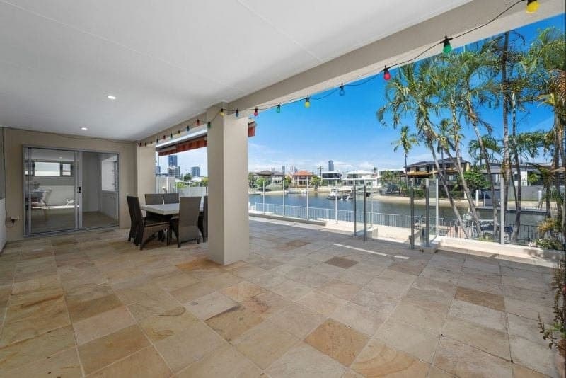 40 Salerno Street, Surfers Paradise - Thumbnail 3