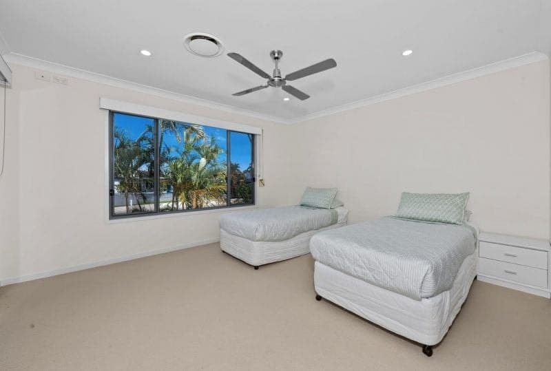 40 Salerno Street, Surfers Paradise - Thumbnail 7