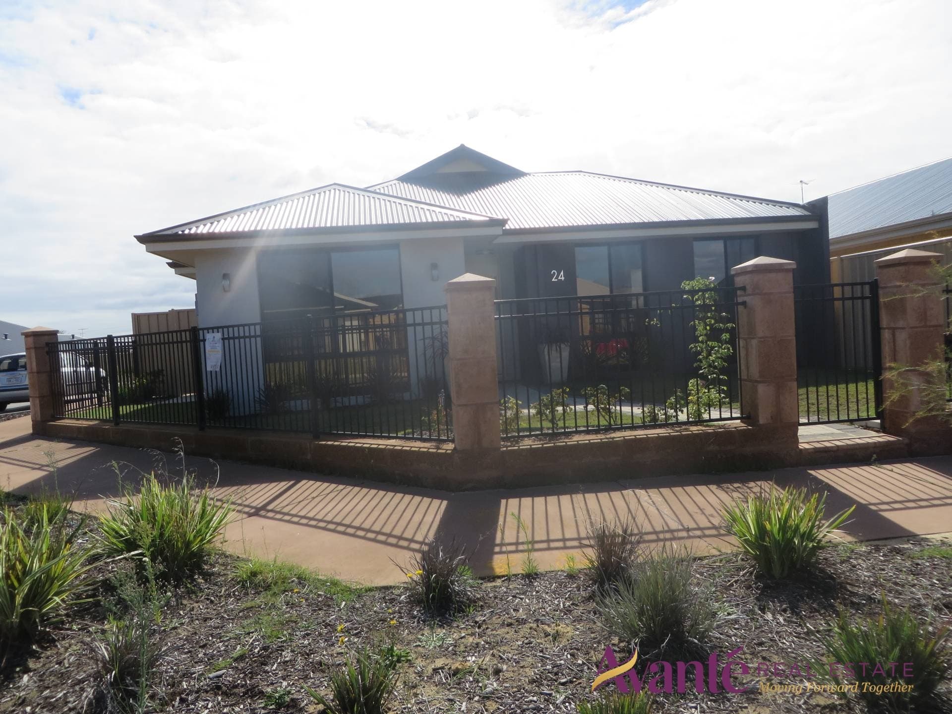 24 Weetman Road, Hammond Park, Hammond Park - Image 1