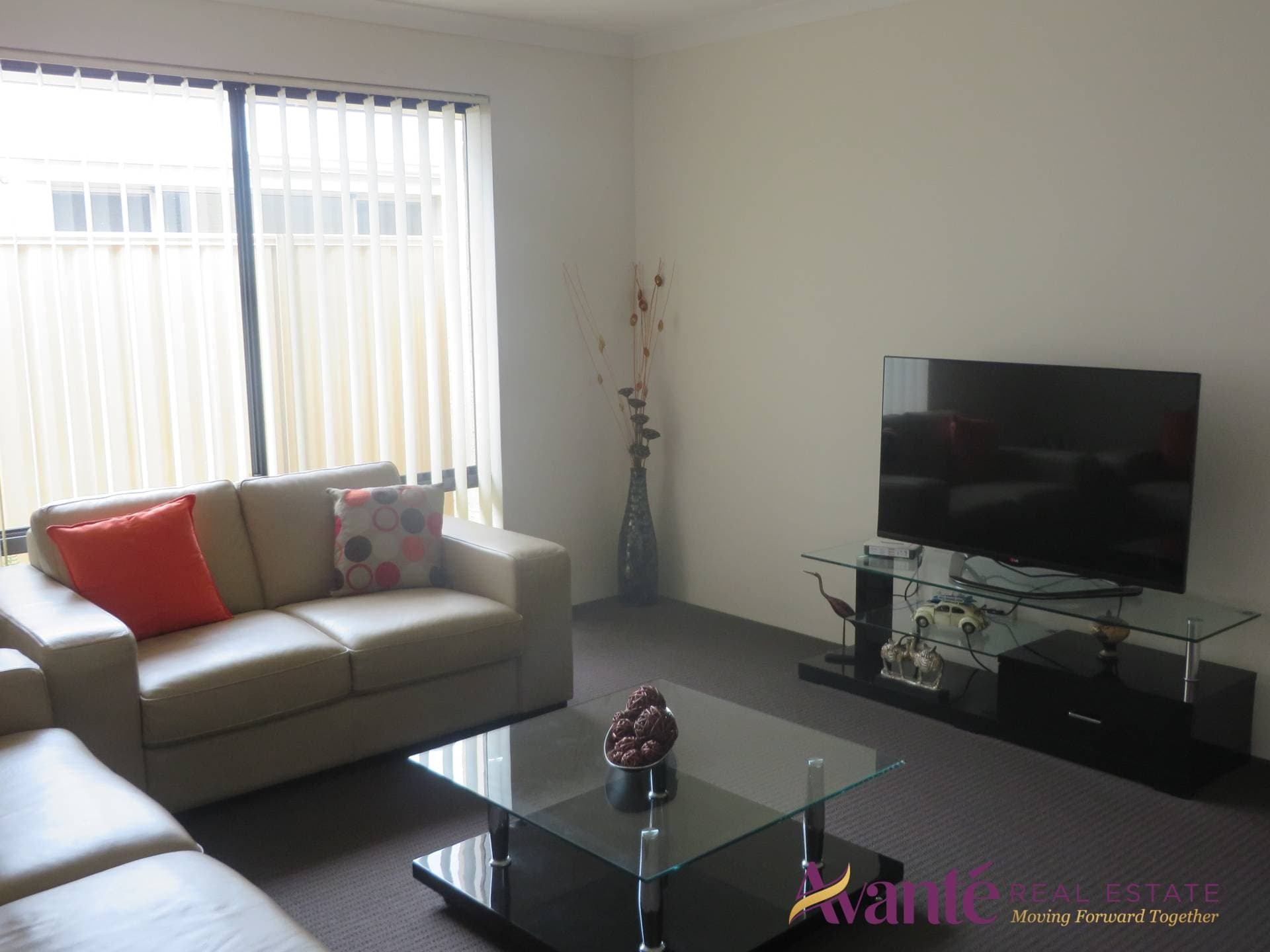 24 Weetman Road, Hammond Park, Hammond Park - Thumbnail 3