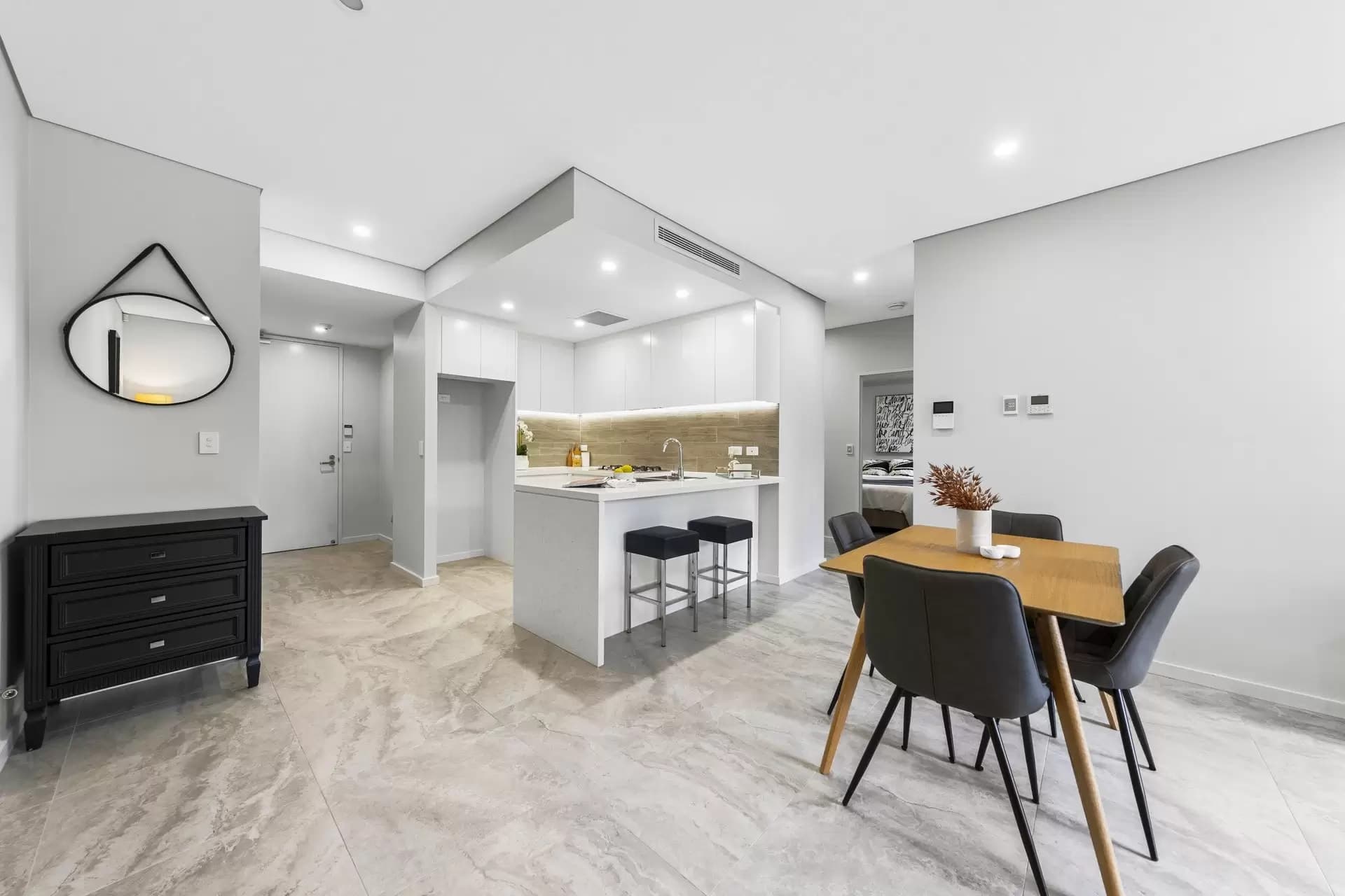 28/28 Lords Avenue,             Asquith, Asquith - Thumbnail 2