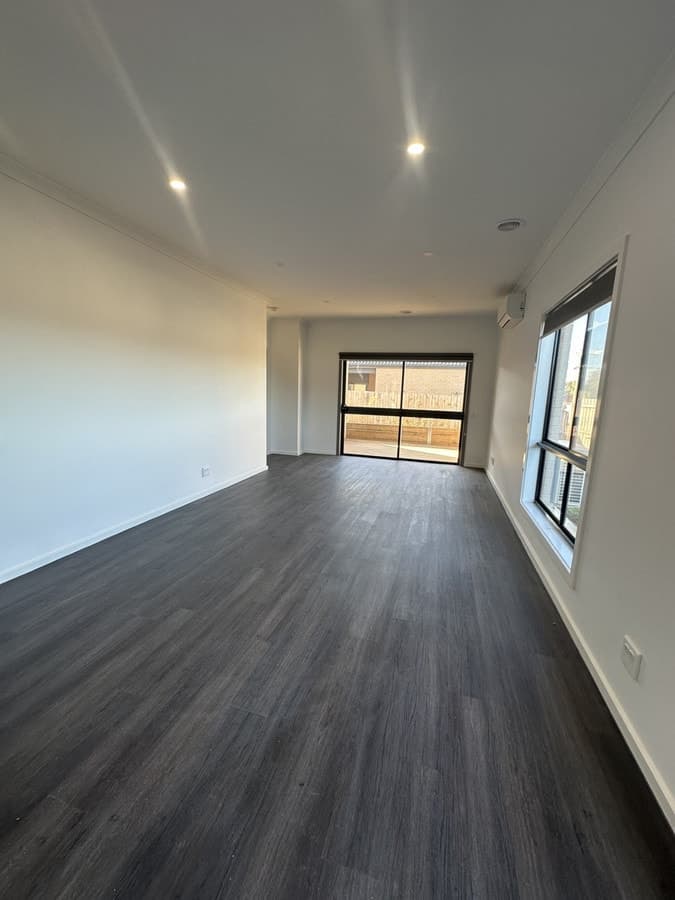 39 Hamish Road, Darley VIC 3340, Darley - Thumbnail 3