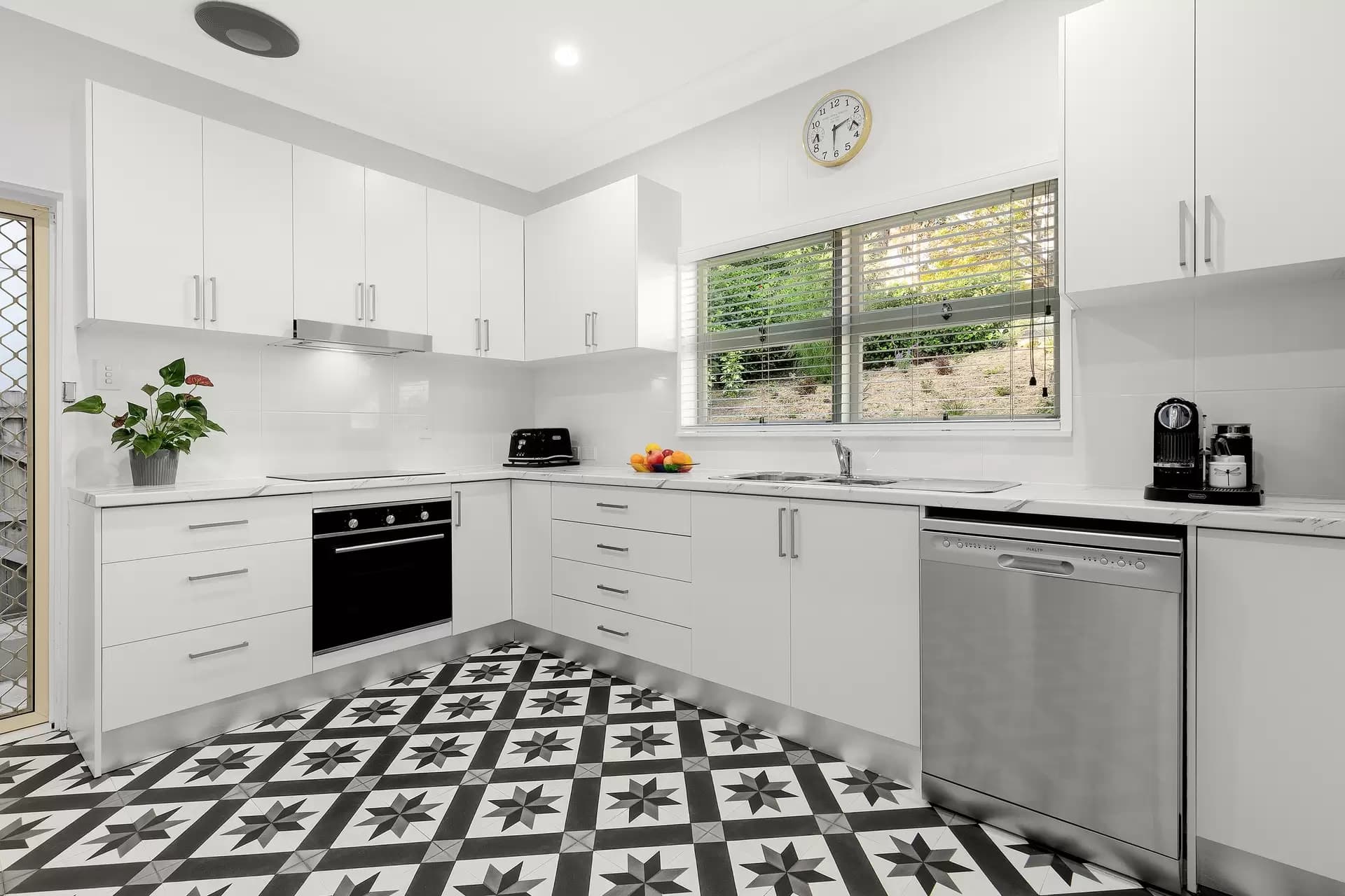 20 Pennant Avenue,             Denistone, Denistone - Thumbnail 3
