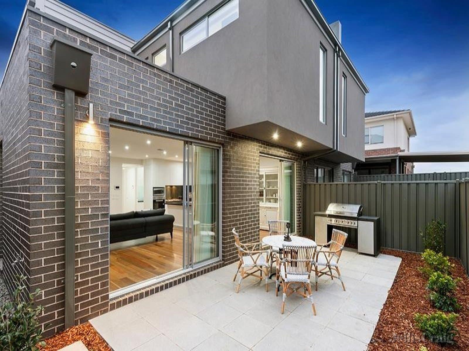 48 Lind Street, Strathmore, Strathmore - Image 1