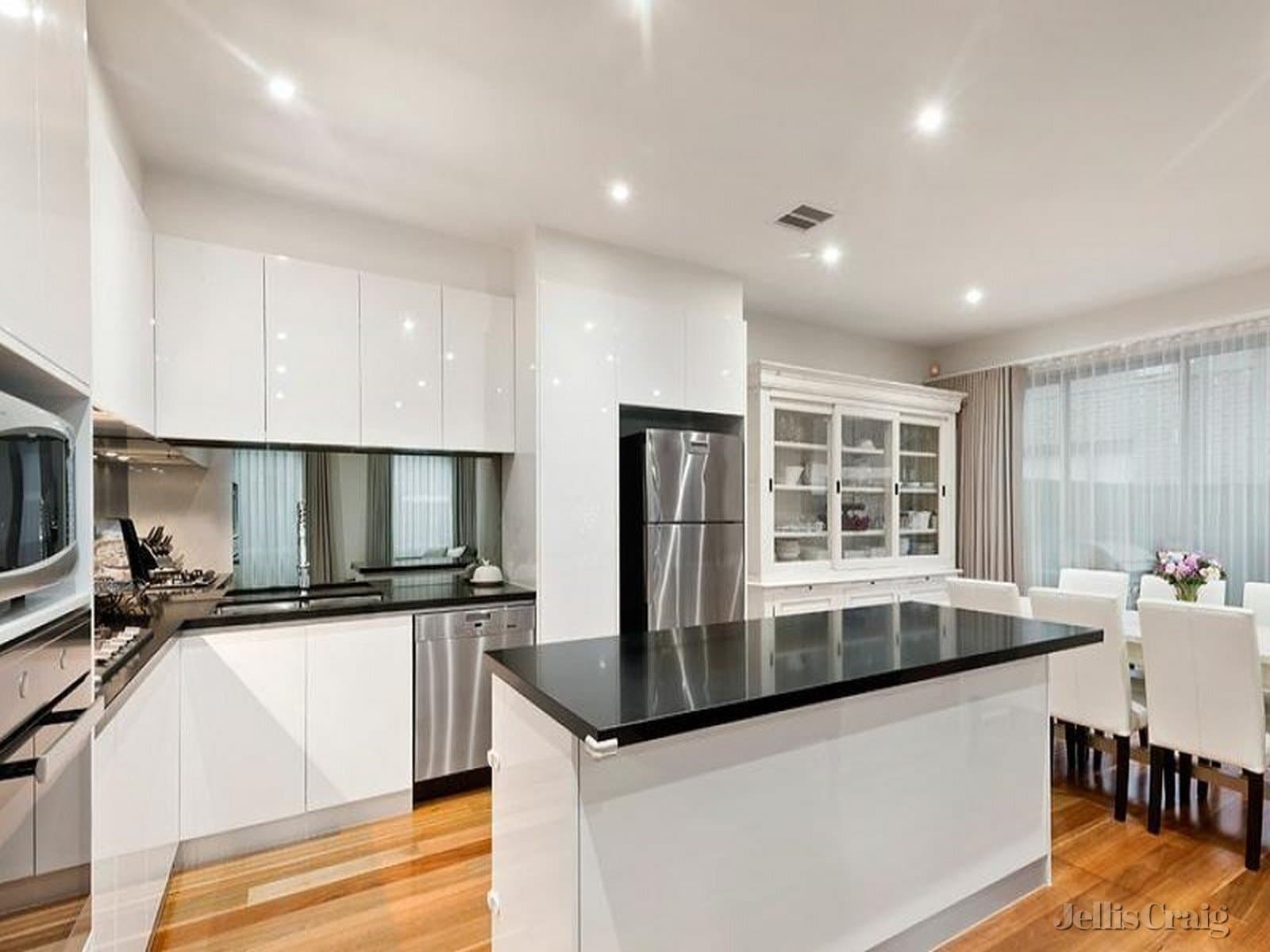 48 Lind Street, Strathmore, Strathmore - Thumbnail 3