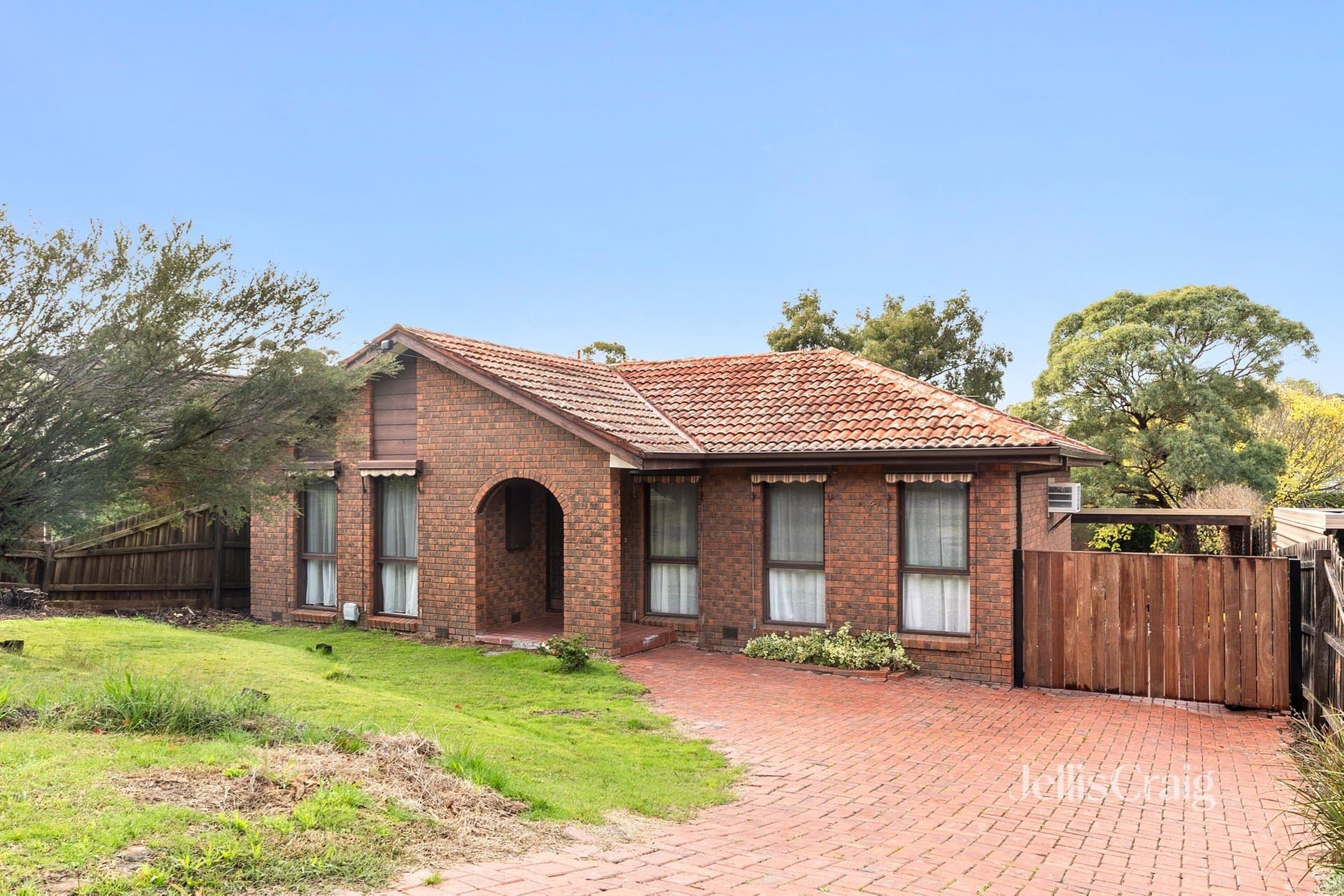 24 Thornton Street, Macleod, Macleod - Thumbnail 2