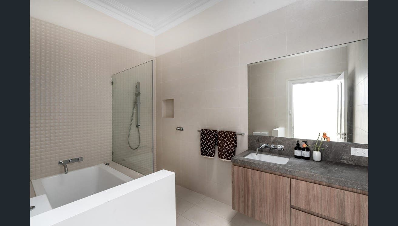 52 Tennyson St, Elwood, Elwood - Image 1