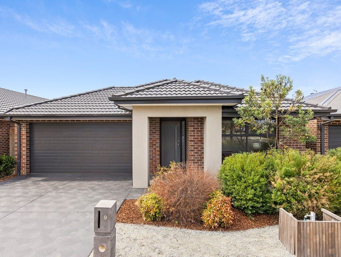 9 Rutherford Grove, Armstrong Creek, Armstrong Creek - Thumbnail 2
