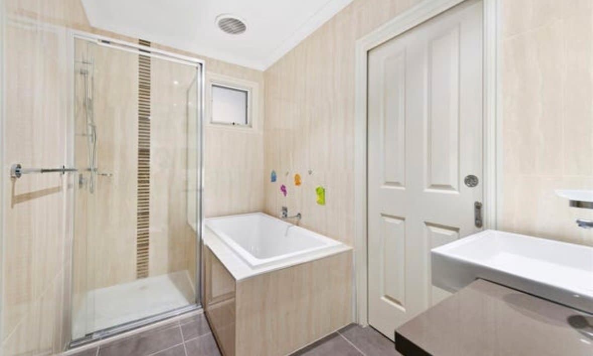 2/16 Maple Street, Mount Waverley, Mount Waverley - Thumbnail 6