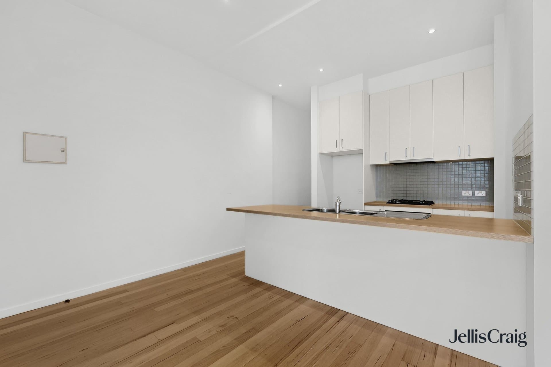 1/246 Bay Street, Port Melbourne, Port Melbourne - Thumbnail 6