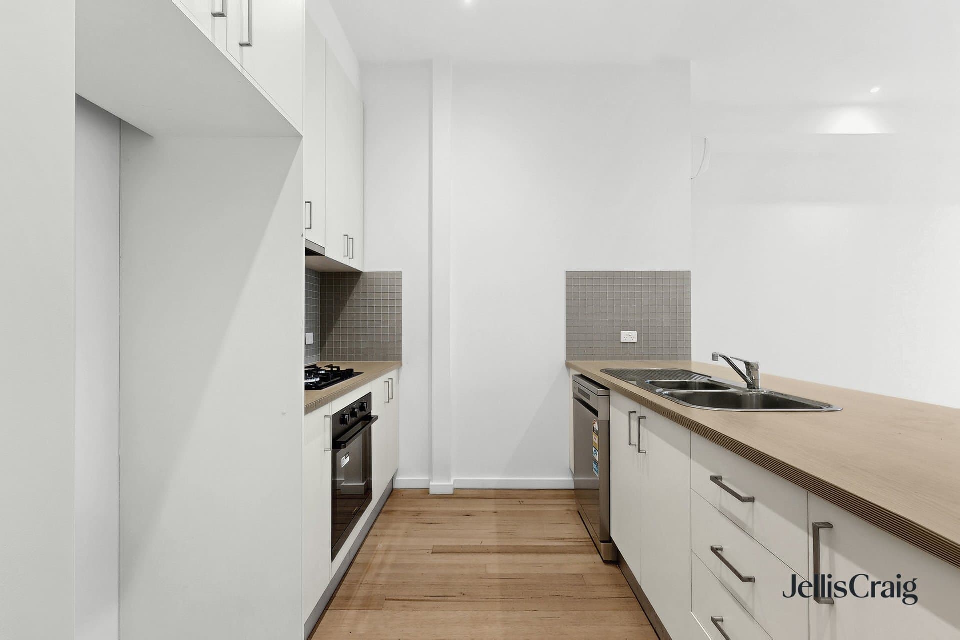 1/246 Bay Street, Port Melbourne, Port Melbourne - Thumbnail 8