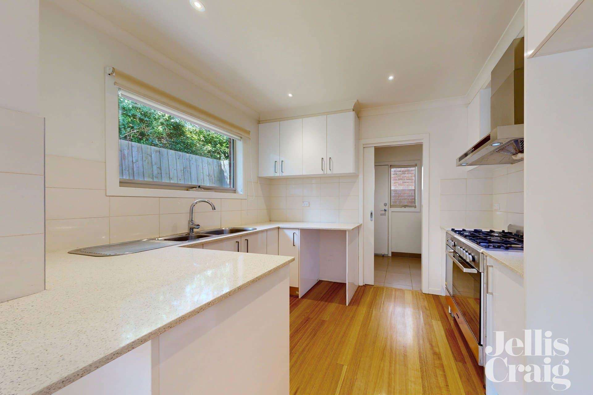 2/4-6 Smyth Street, Mount Waverley, Mount Waverley - Thumbnail 5