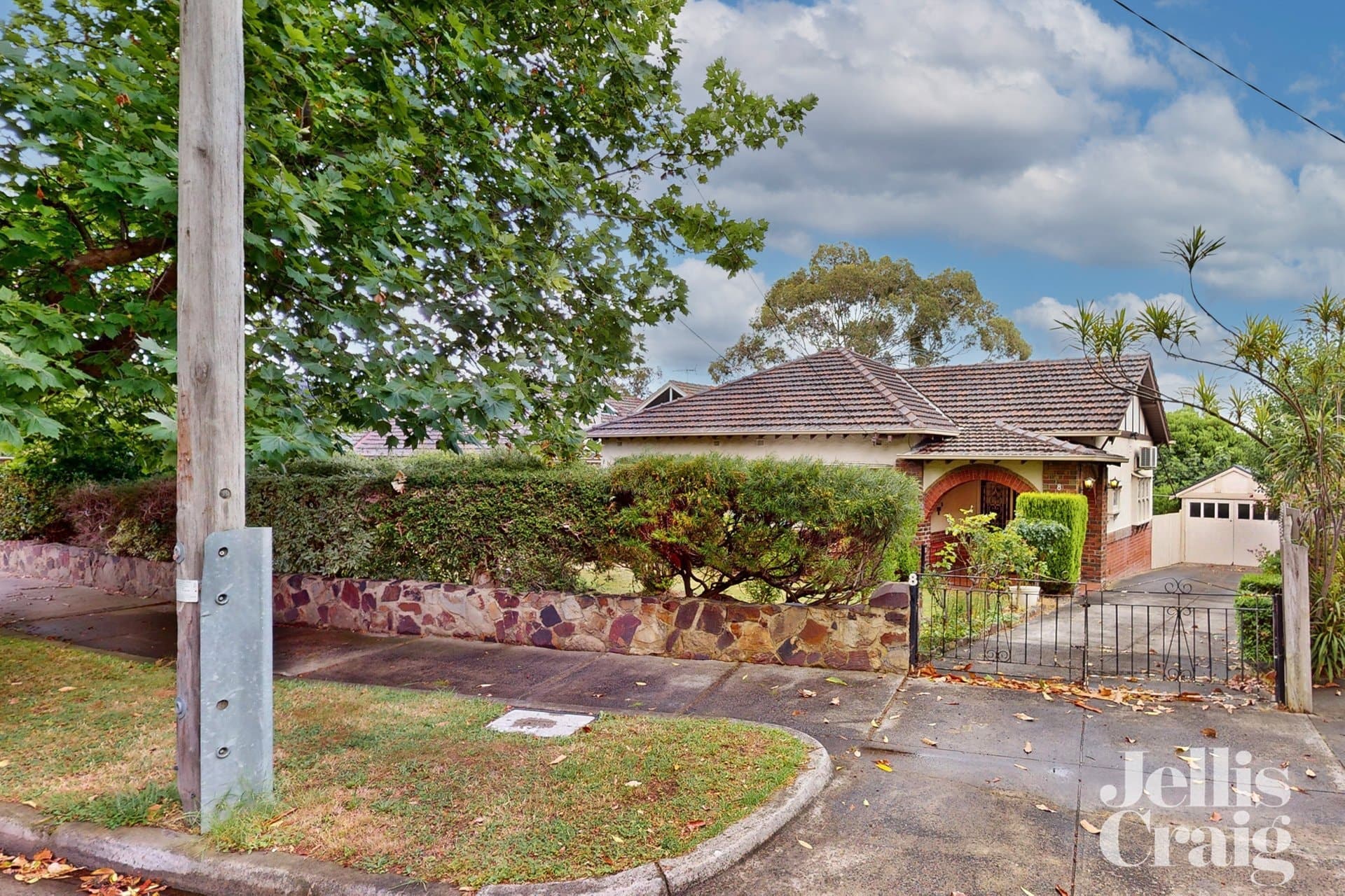 8 Wiseman Street, Hawthorn East, Hawthorn East - Thumbnail 2