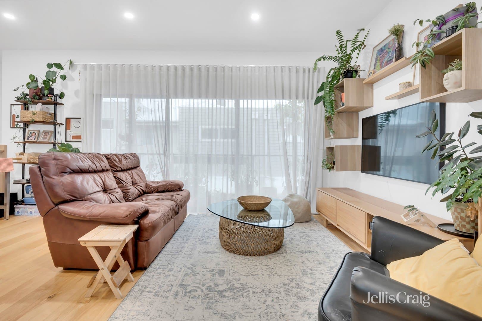 2/18 Loch Street, Coburg, Coburg - Thumbnail 2