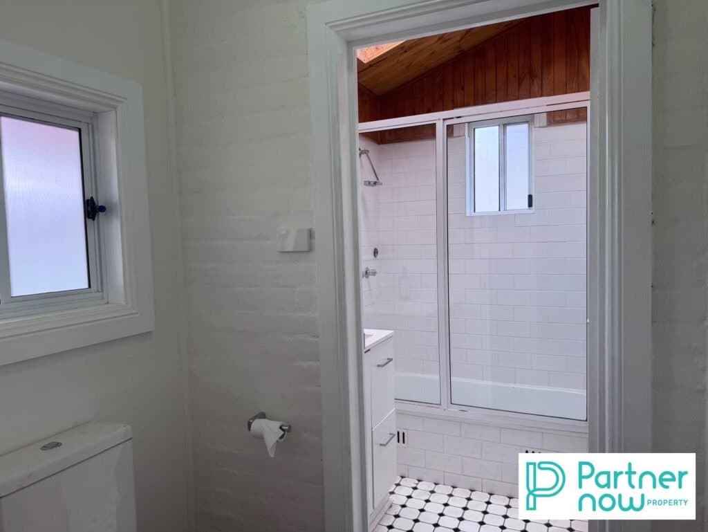 26 Crown Street, Tamworth - Thumbnail 3